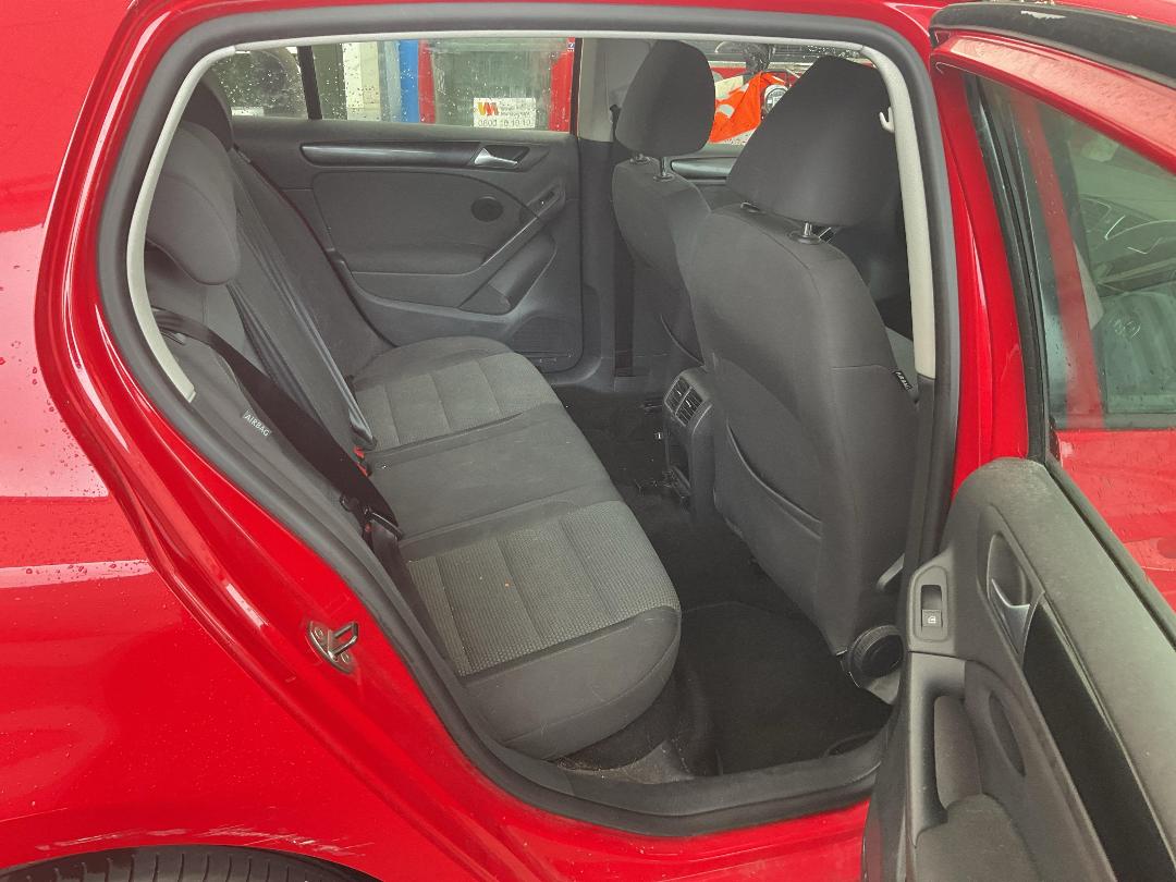 Photo '10' of Volkswagen Golf