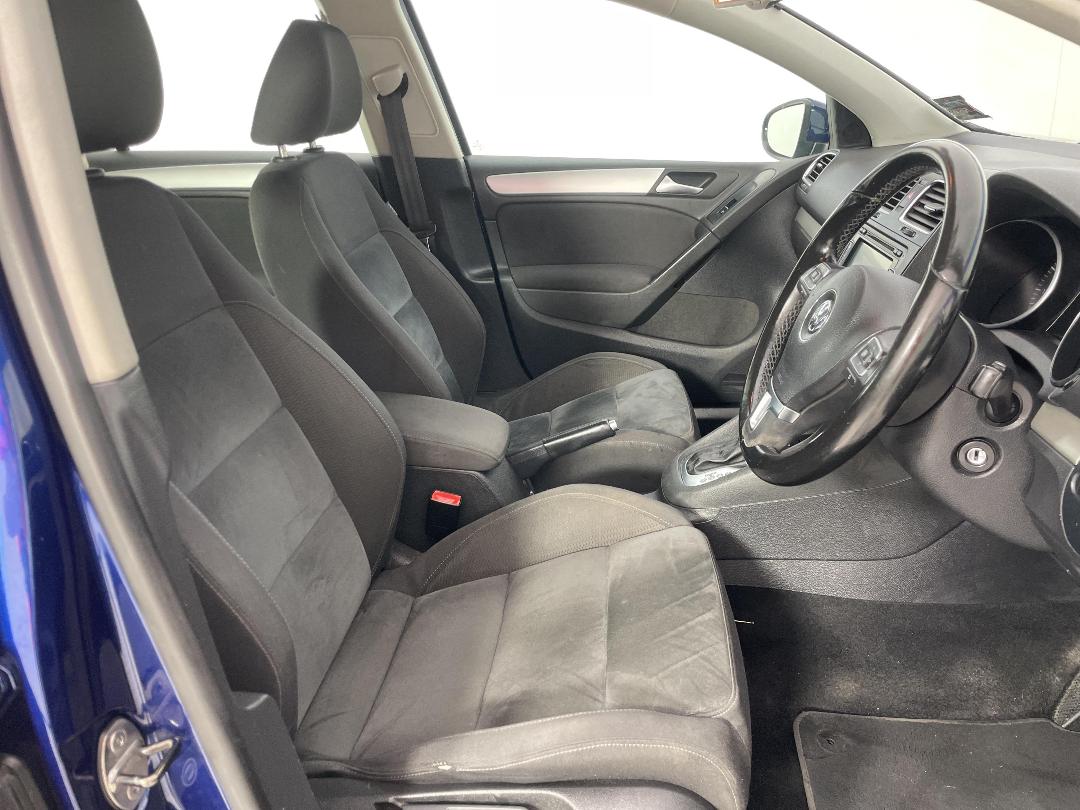 Photo '16' of Volkswagen Golf Photo '16' of Volkswagen Golf