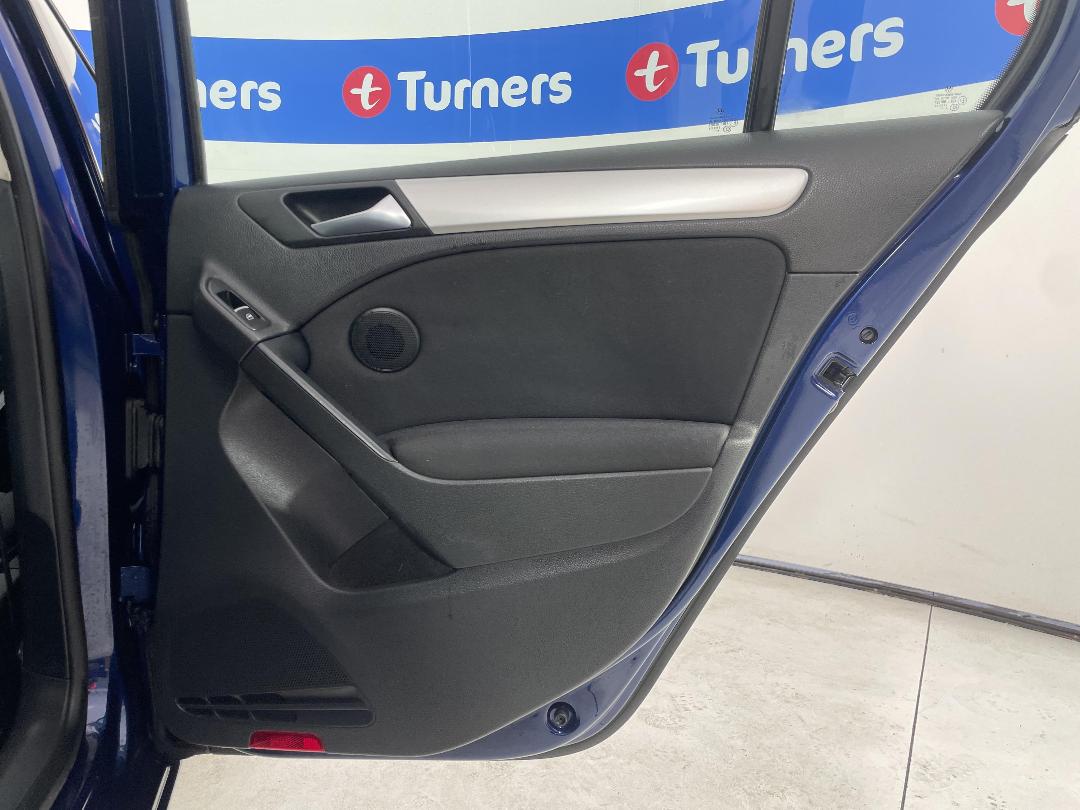 Photo '19' of Volkswagen Golf Photo '19' of Volkswagen Golf