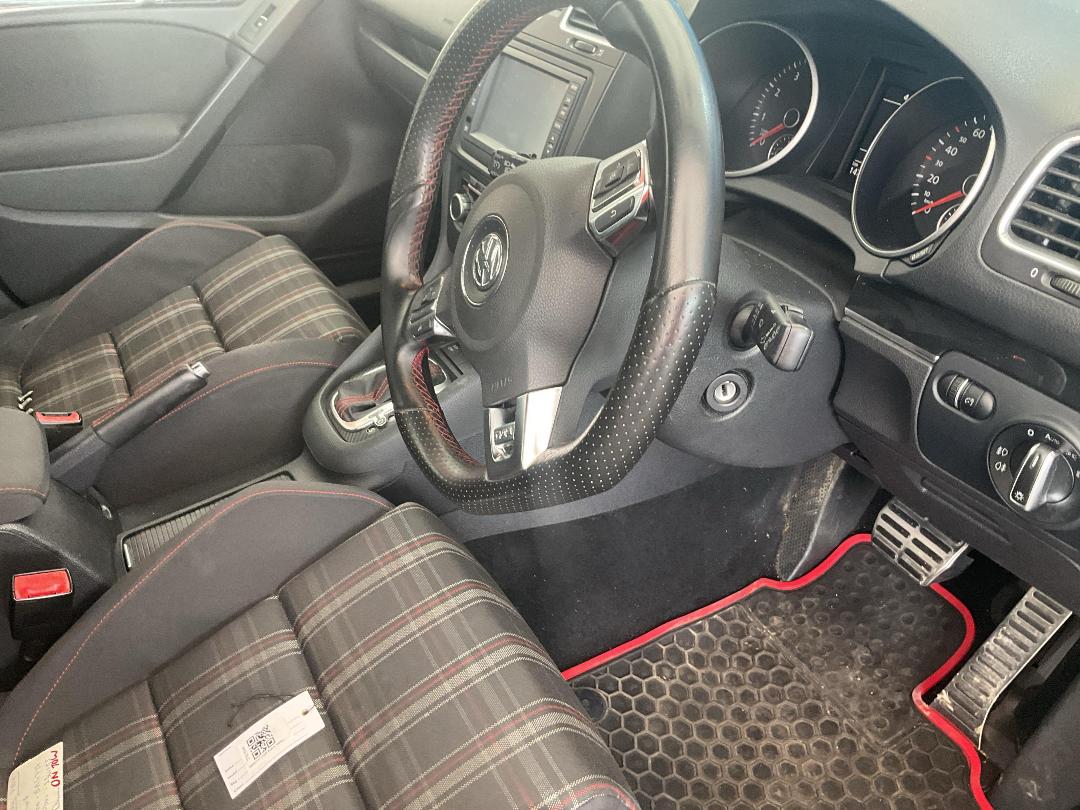 Photo '8' of Volkswagen Golf GTI