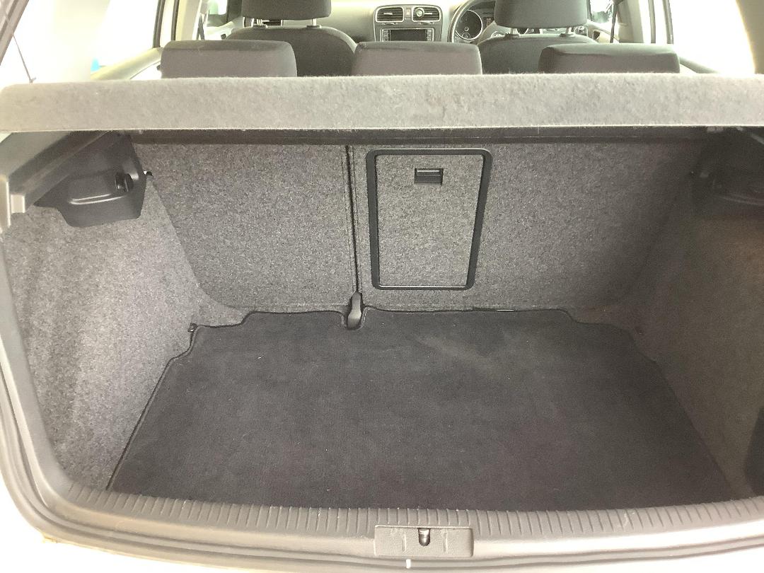 Photo '6' of Volkswagen Golf