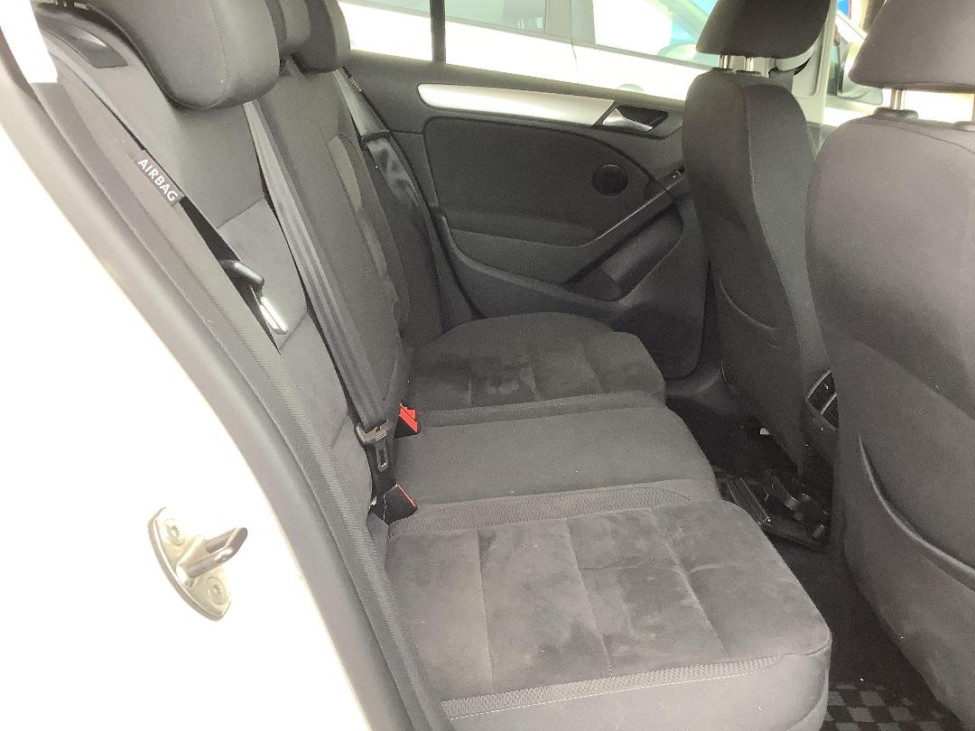 Photo '7' of Volkswagen Golf