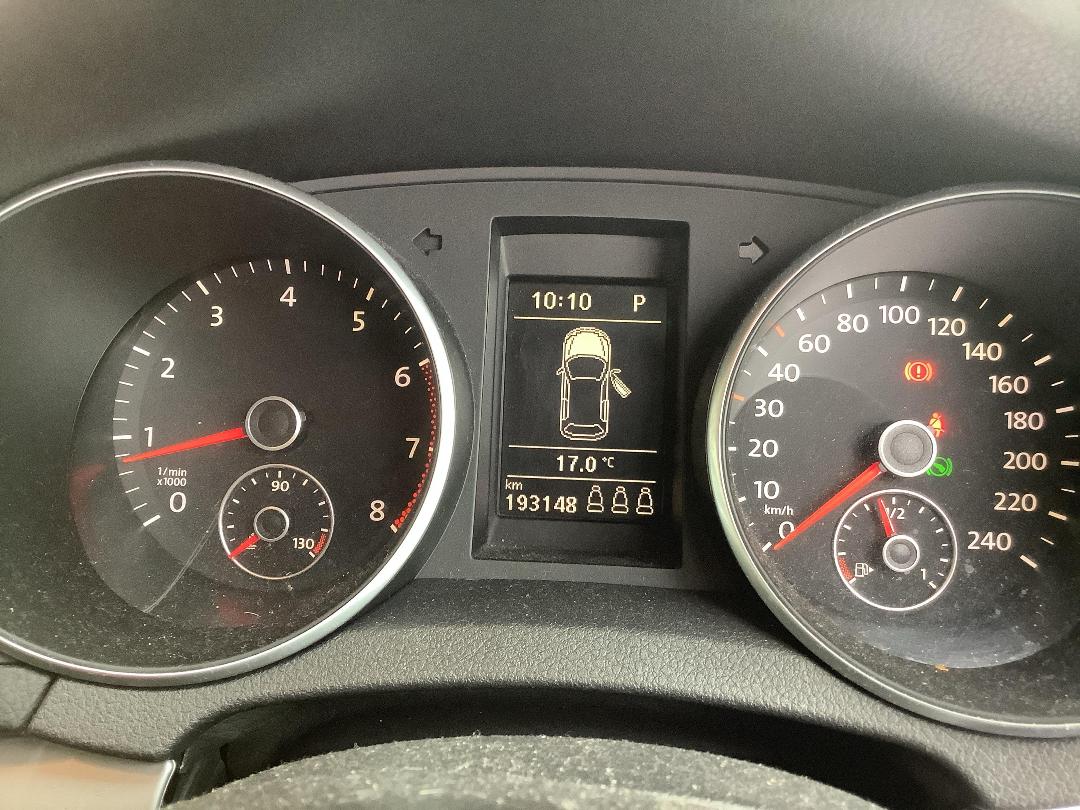 Photo '13' of Volkswagen Golf