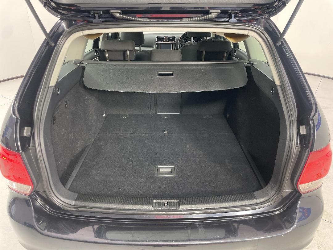 Photo '14' of Volkswagen Golf Photo '14' of Volkswagen Golf