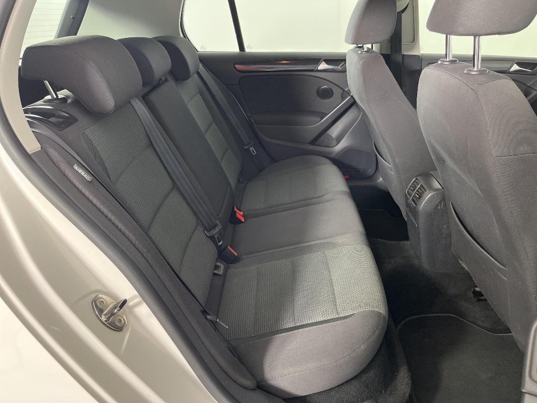 Photo '20' of Volkswagen Golf Photo '20' of Volkswagen Golf