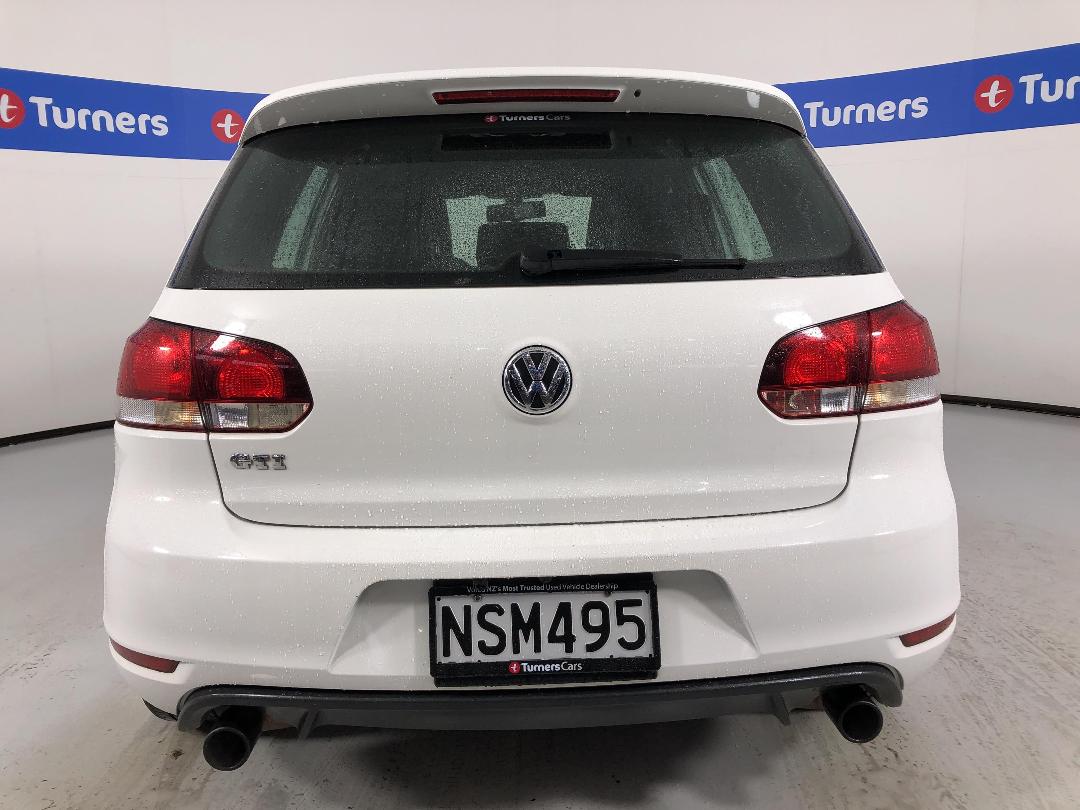 Photo '6' of Volkswagen Golf