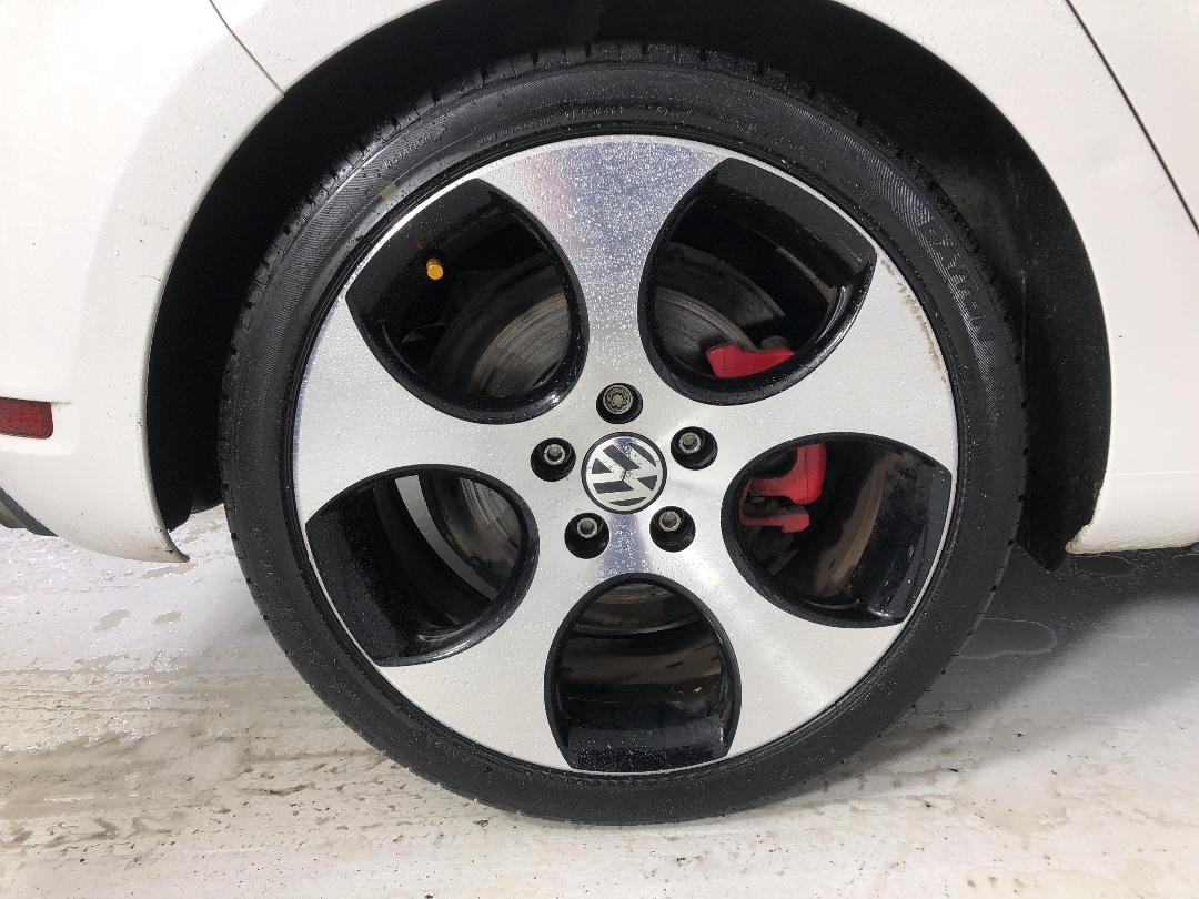 Photo '12' of Volkswagen Golf