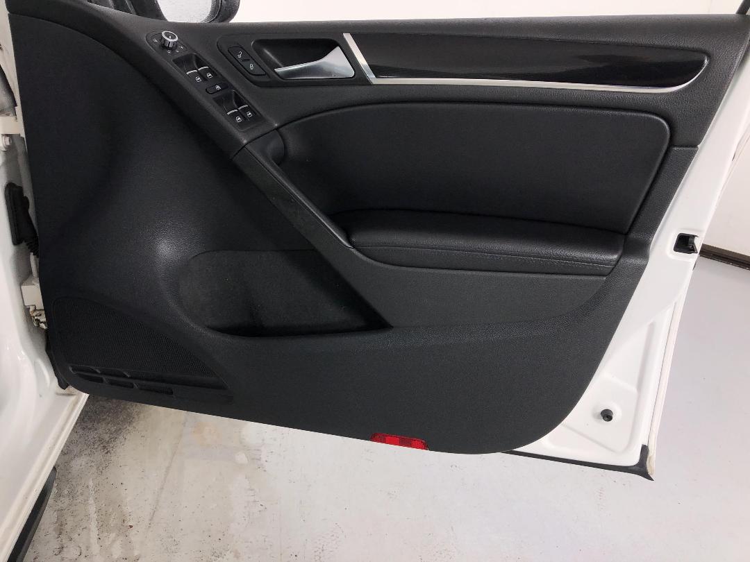 Photo '15' of Volkswagen Golf