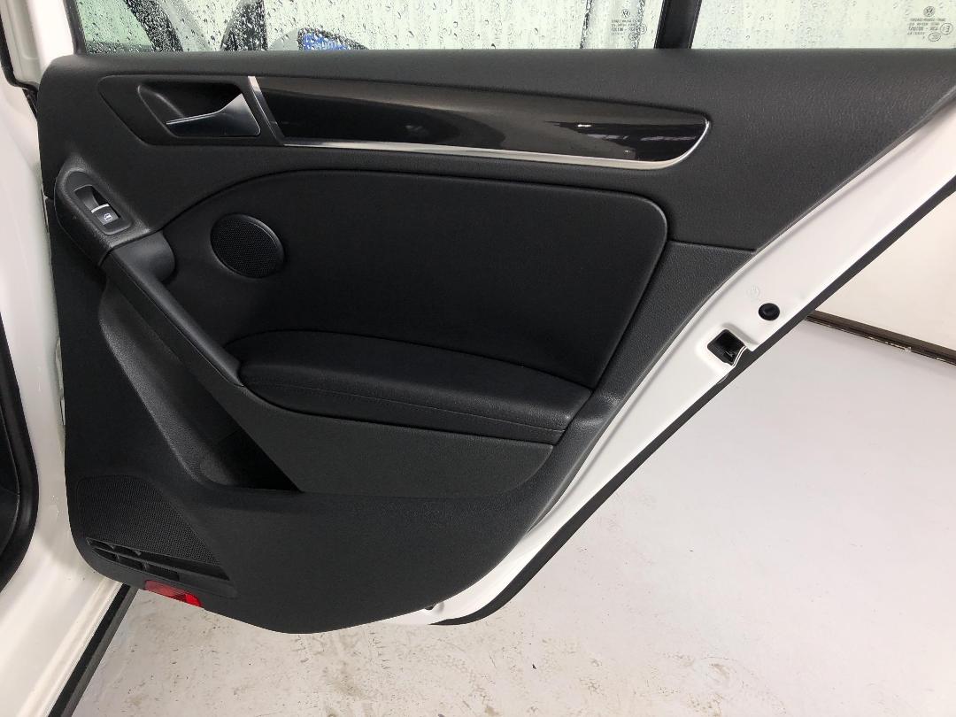 Photo '19' of Volkswagen Golf