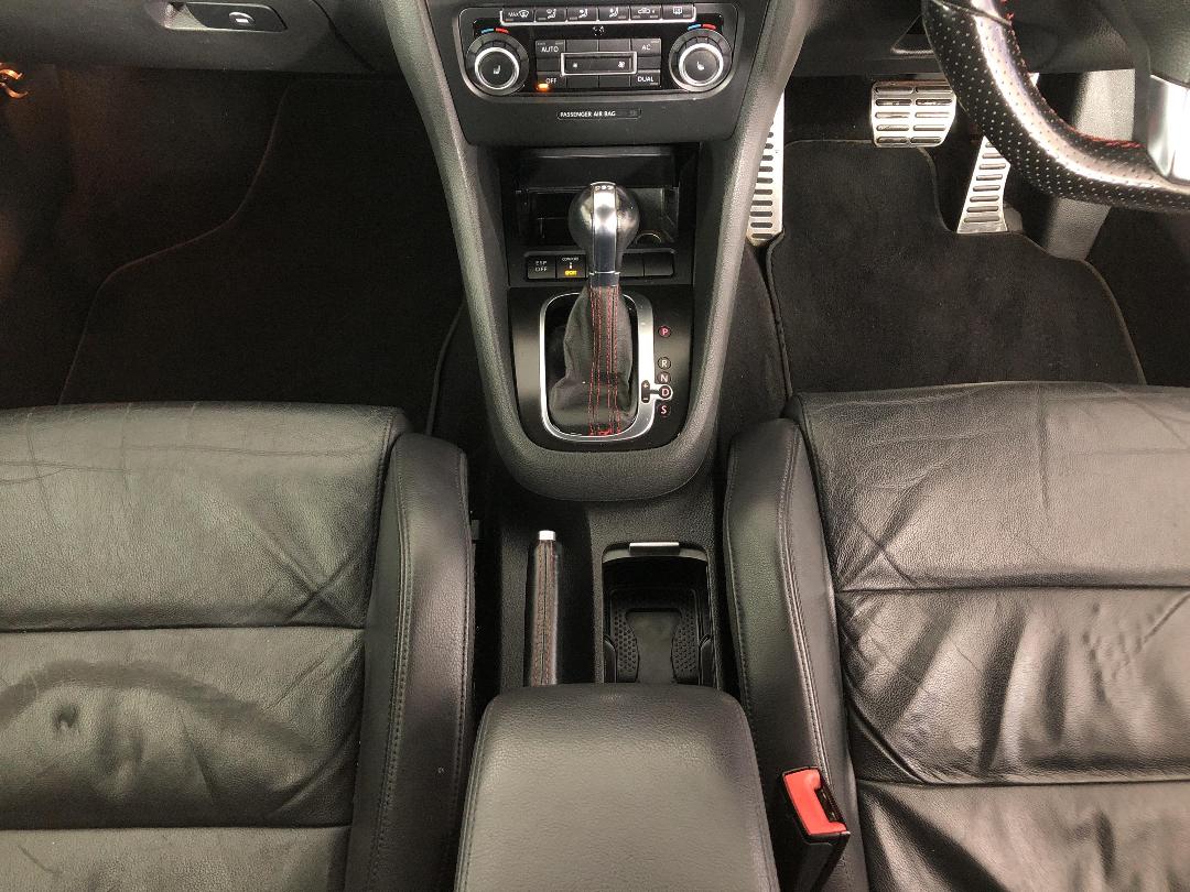 Photo '18' of Volkswagen Golf