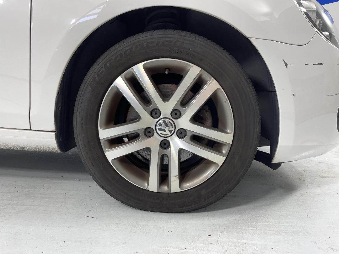 Photo '7' of Volkswagen Golf