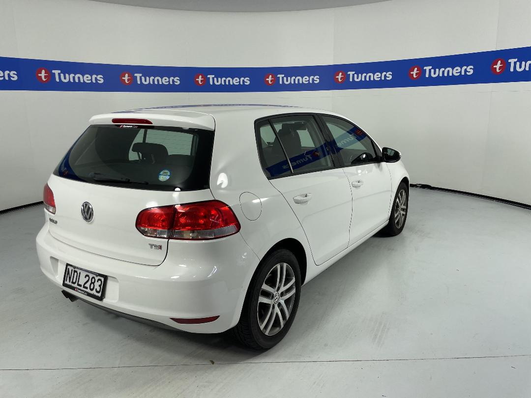 Photo '6' of Volkswagen Golf