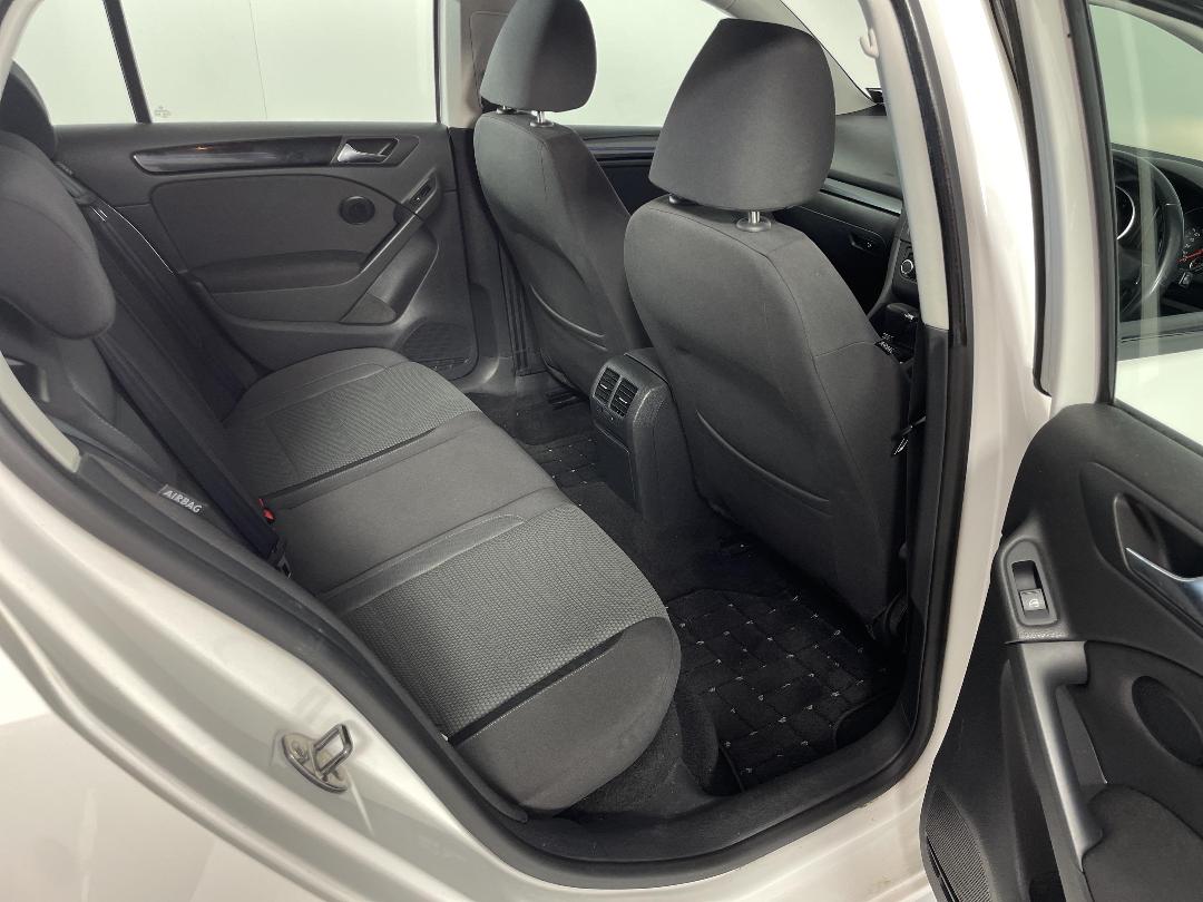 Photo '18' of Volkswagen Golf