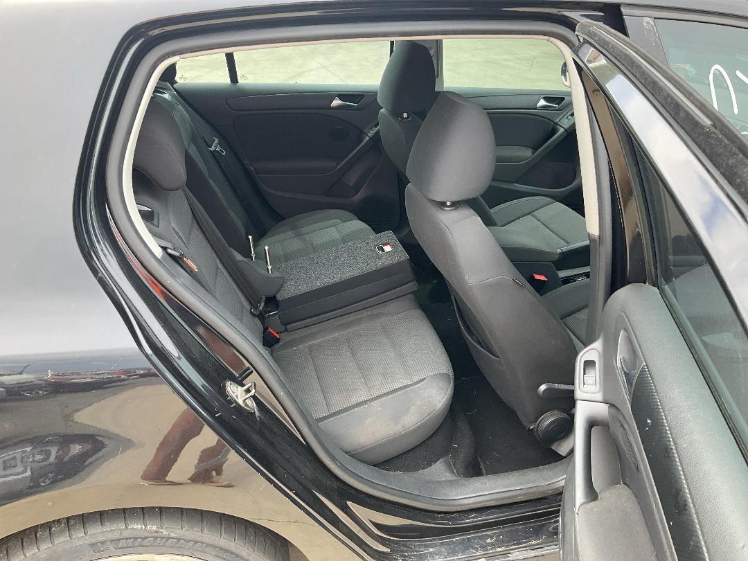 Photo '10' of Volkswagen Golf TSI 118KW