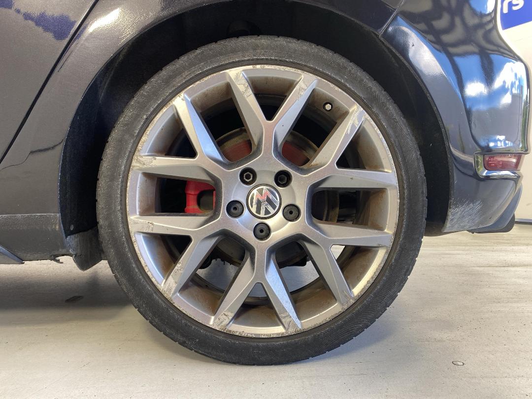 Photo '11' of Volkswagen Golf Photo '11' of Volkswagen Golf