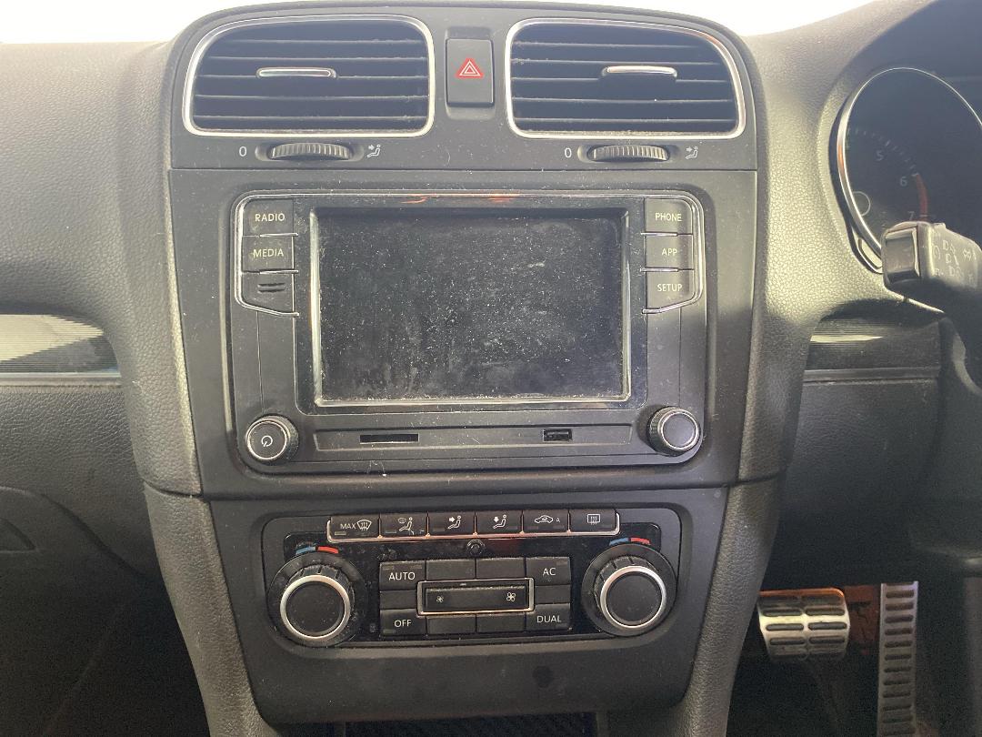 Photo '18' of Volkswagen Golf Photo '18' of Volkswagen Golf