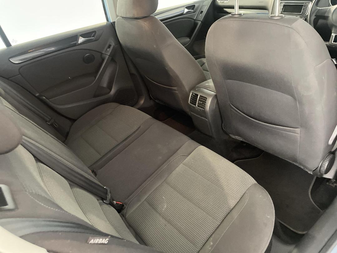 Photo '20' of Volkswagen Golf Photo '20' of Volkswagen Golf