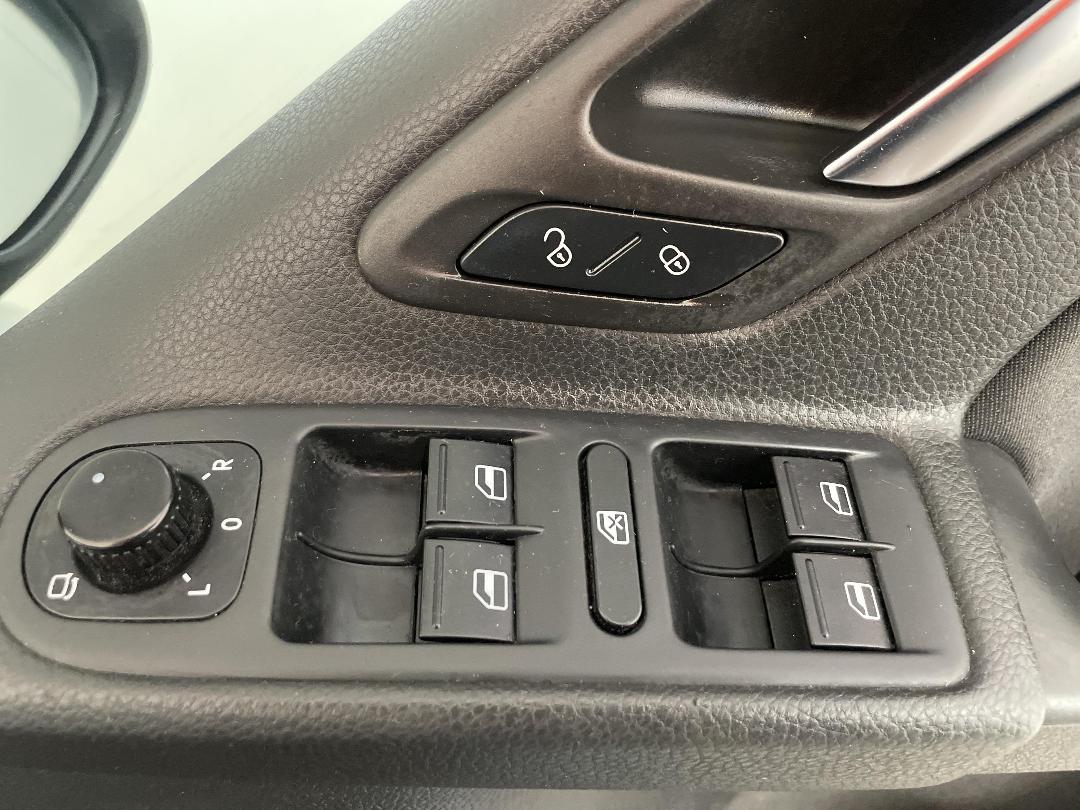 Photo '23' of Volkswagen Golf Photo '23' of Volkswagen Golf