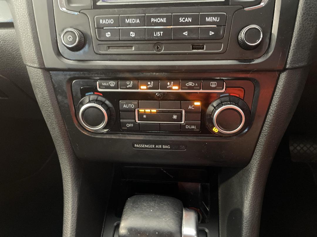 Photo '26' of Volkswagen Golf Photo '26' of Volkswagen Golf