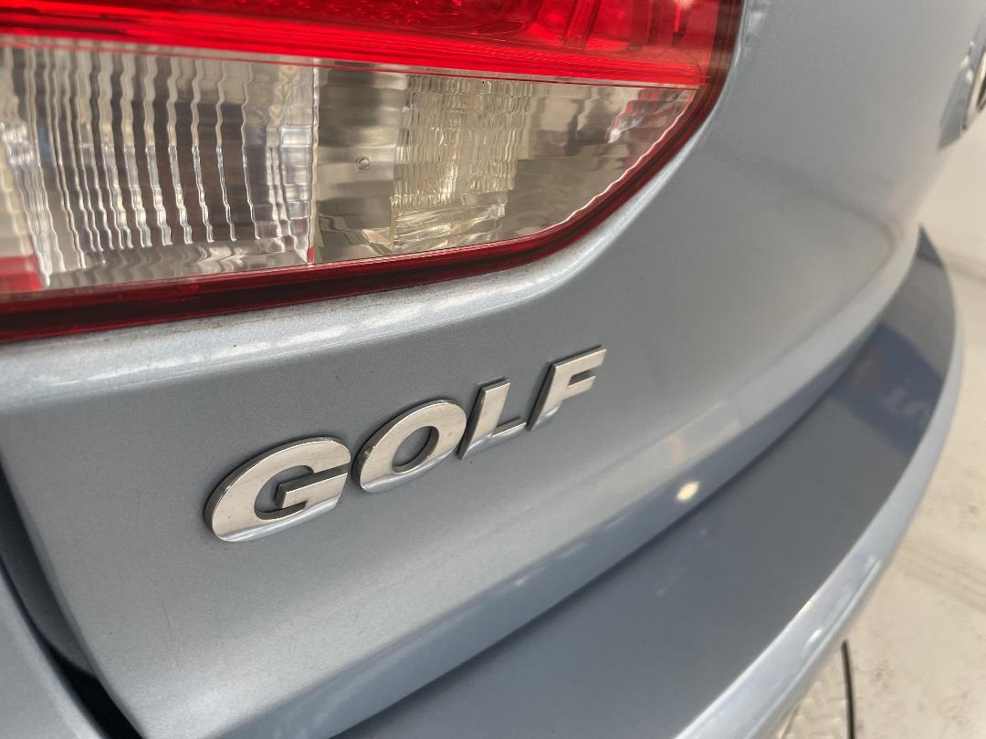 Photo '30' of Volkswagen Golf Photo '30' of Volkswagen Golf