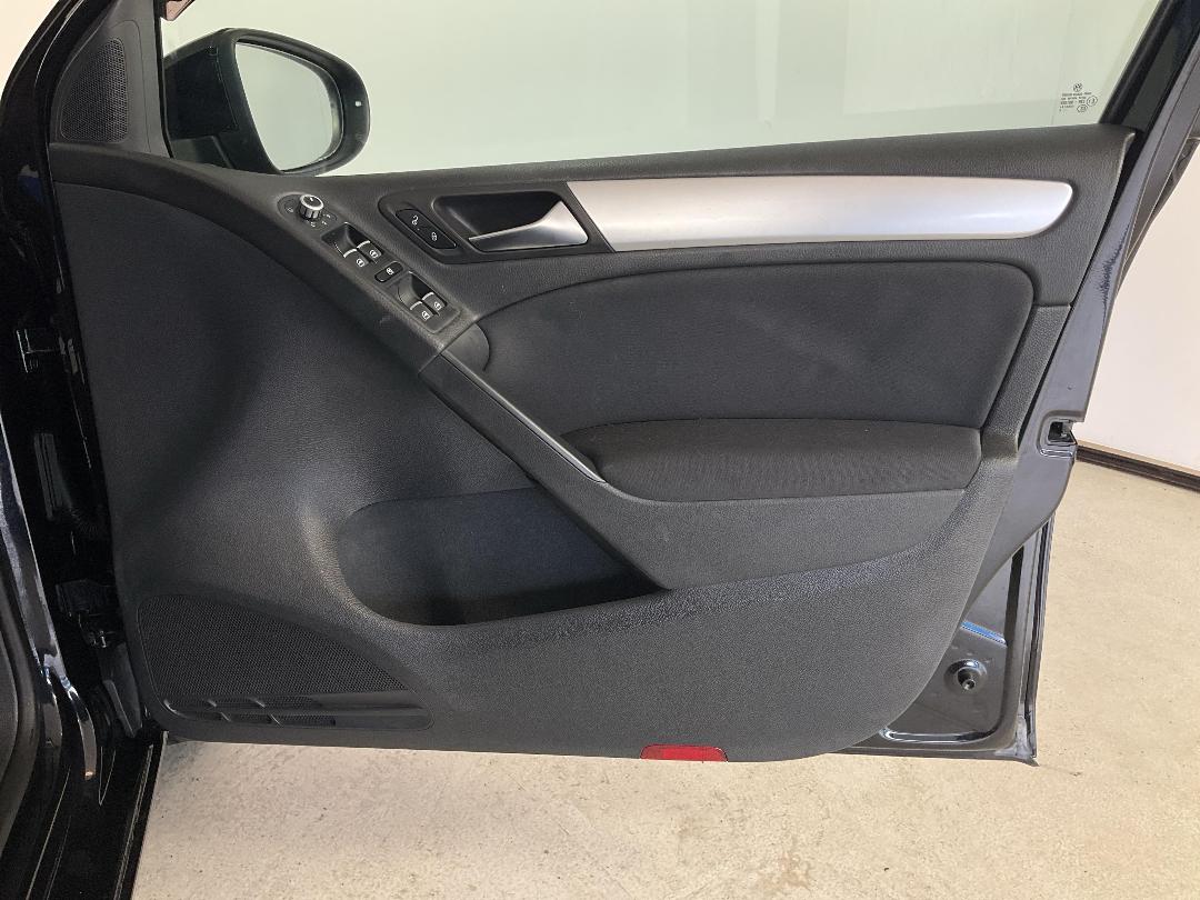 Photo '15' of Volkswagen Golf Photo '15' of Volkswagen Golf