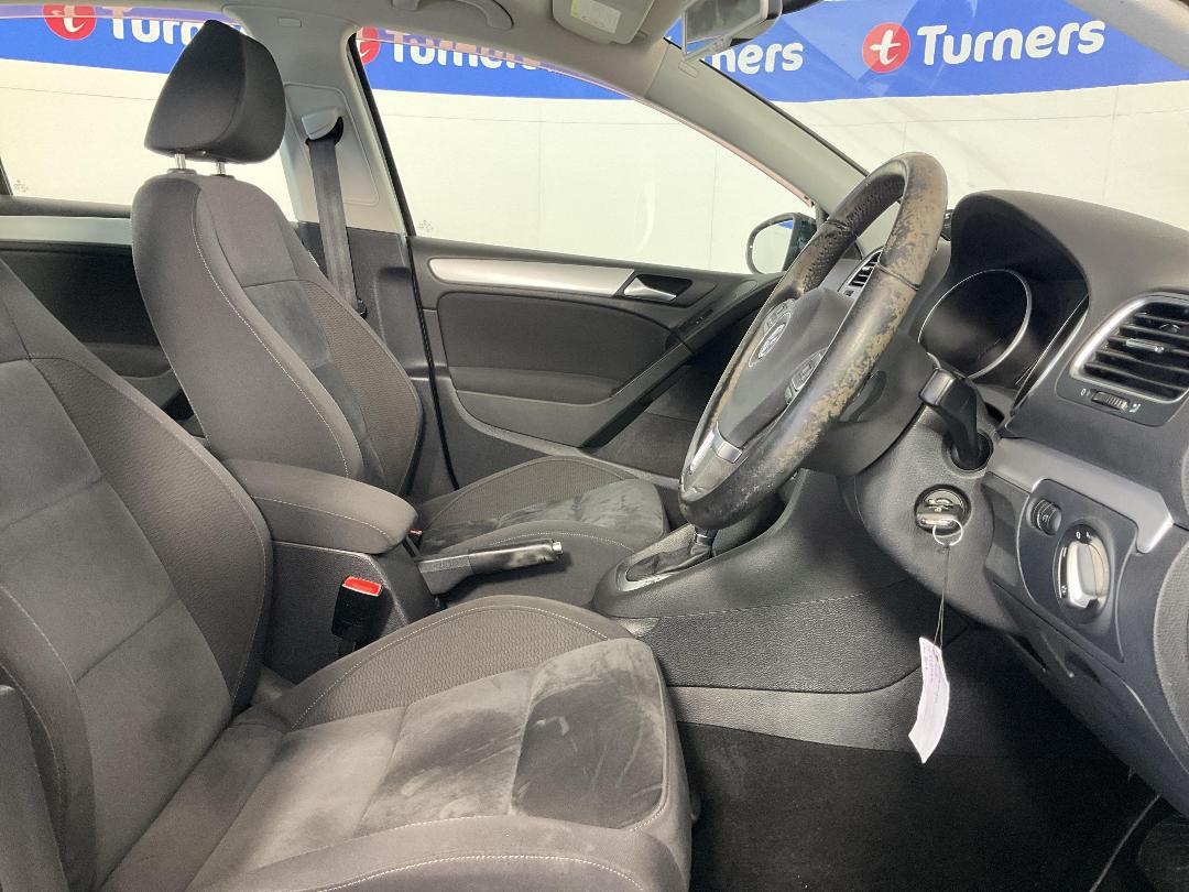 Photo '16' of Volkswagen Golf Photo '16' of Volkswagen Golf