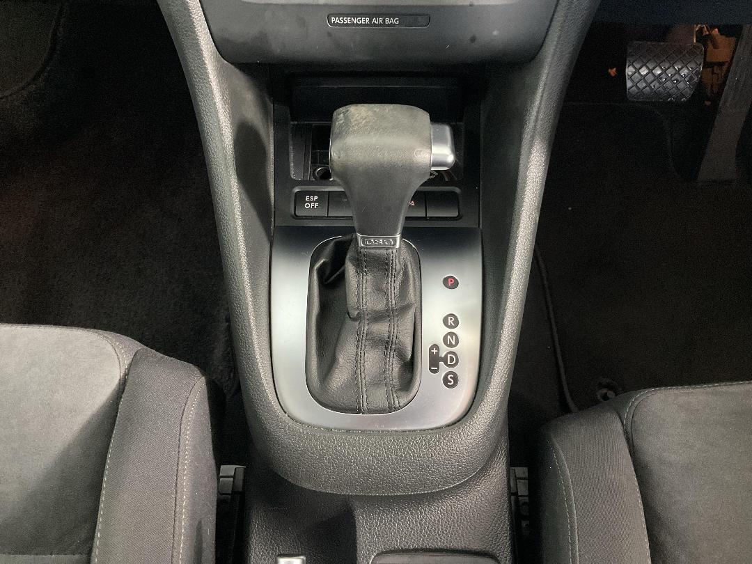 Photo '18' of Volkswagen Golf Photo '18' of Volkswagen Golf