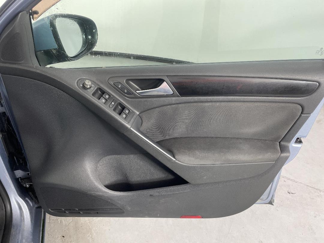 Photo '15' of Volkswagen Golf