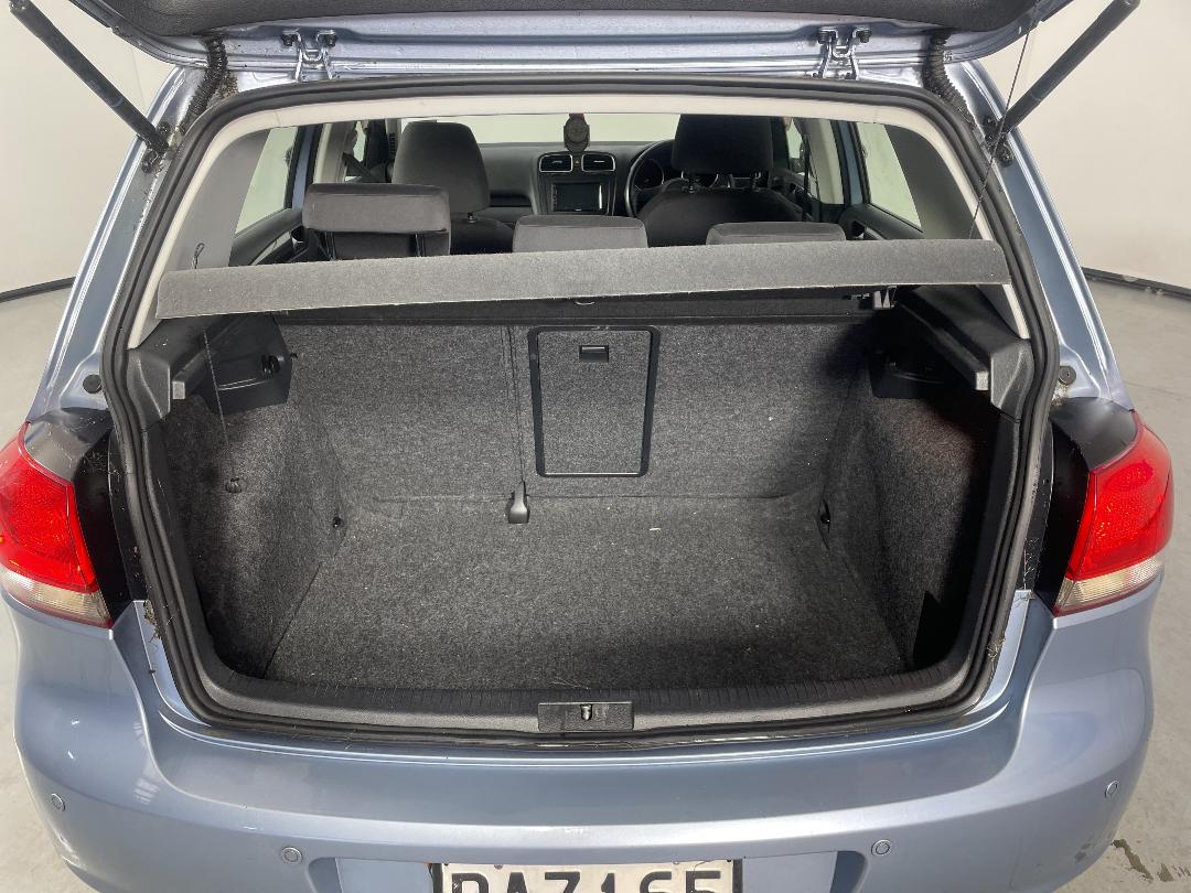 Photo '14' of Volkswagen Golf