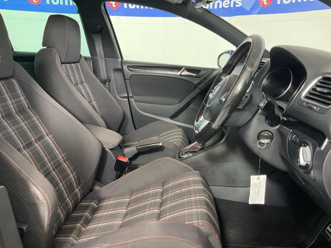 Photo '16' of Volkswagen Golf Photo '16' of Volkswagen Golf