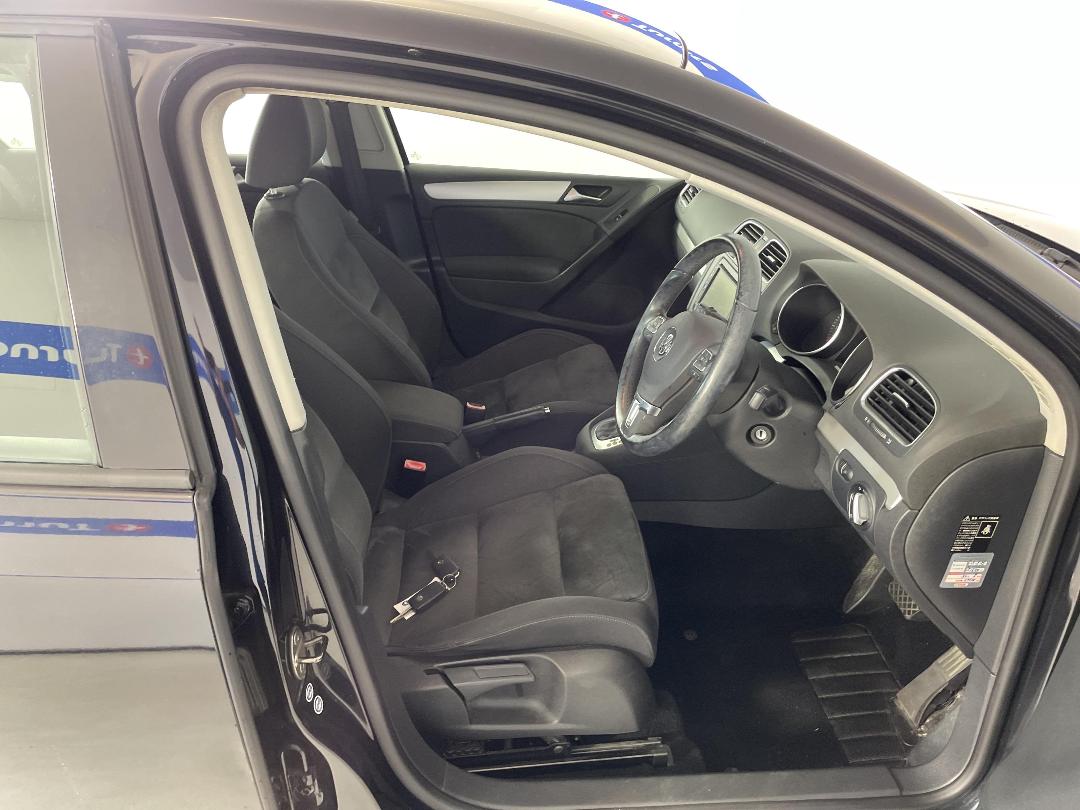 Photo '16' of Volkswagen Golf Photo '16' of Volkswagen Golf