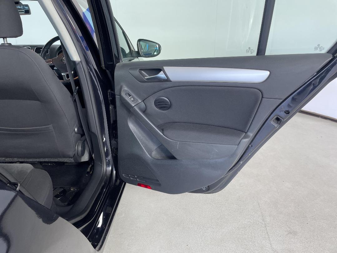 Photo '19' of Volkswagen Golf Photo '19' of Volkswagen Golf