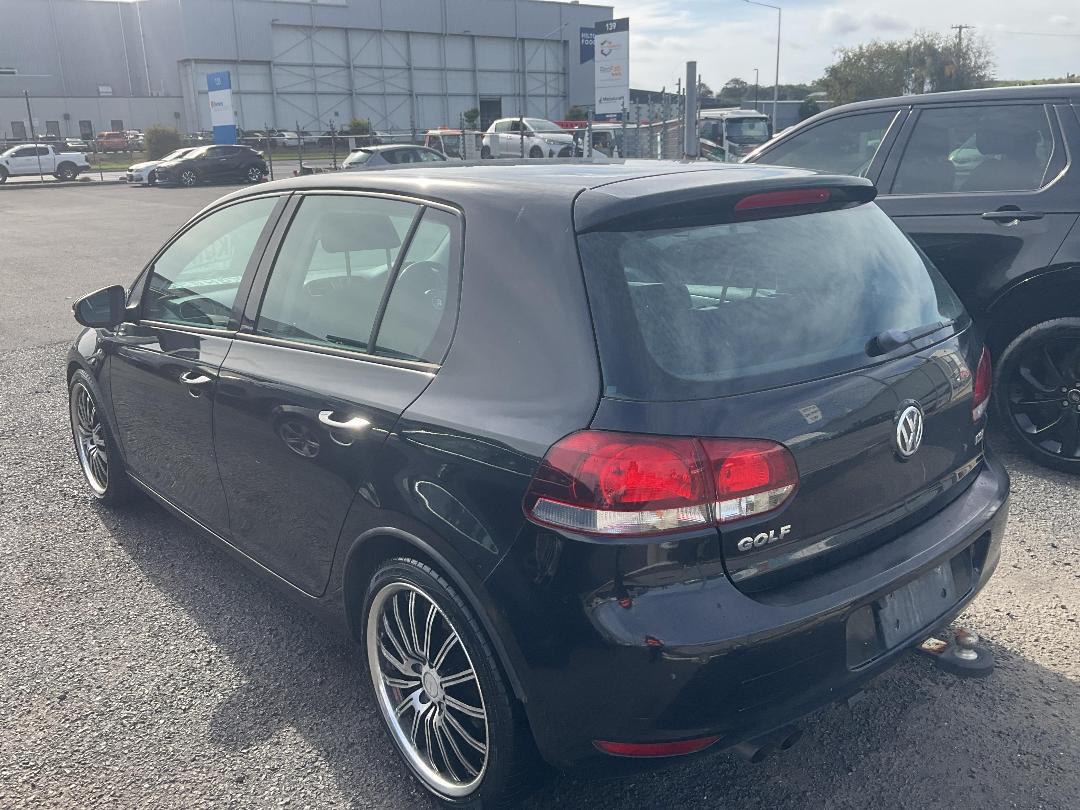 Photo '4' of Volkswagen Golf Photo '4' of Volkswagen Golf