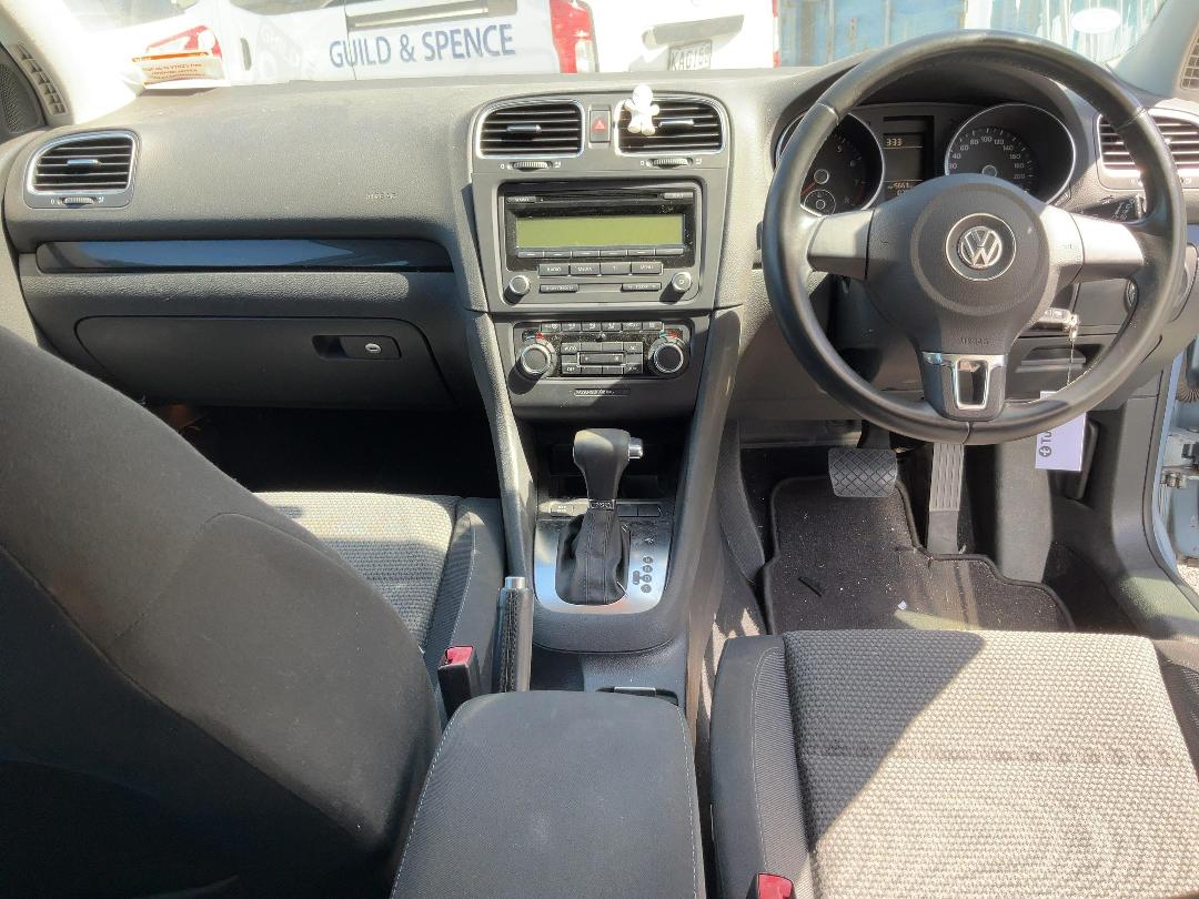 Photo '16' of Volkswagen Golf TSI Photo '16' of Volkswagen Golf TSI