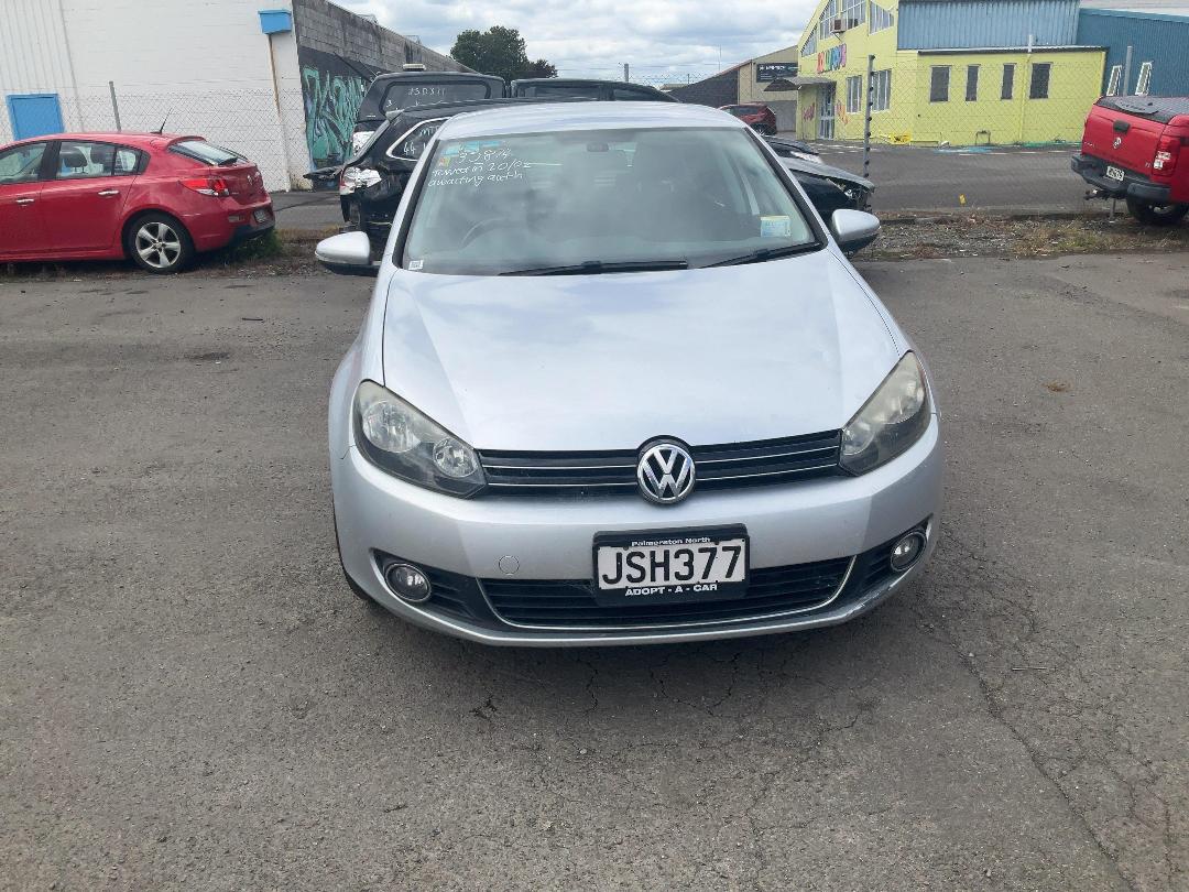 Photo '2' of Volkswagen Golf