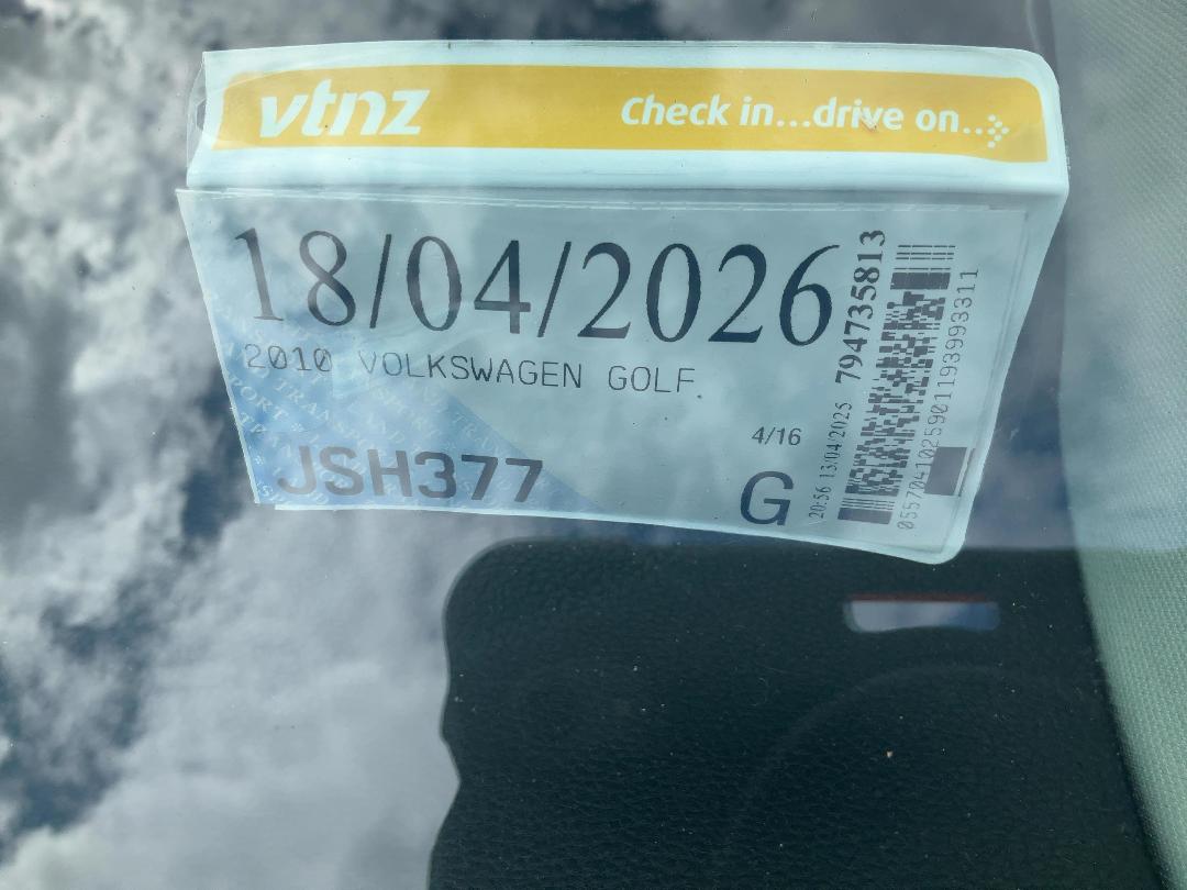 Photo '18' of Volkswagen Golf