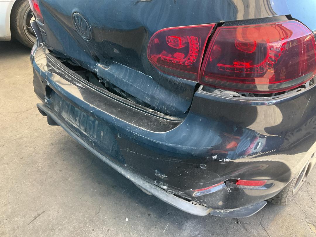 Photo '15' of Volkswagen Golf GTI 155KW