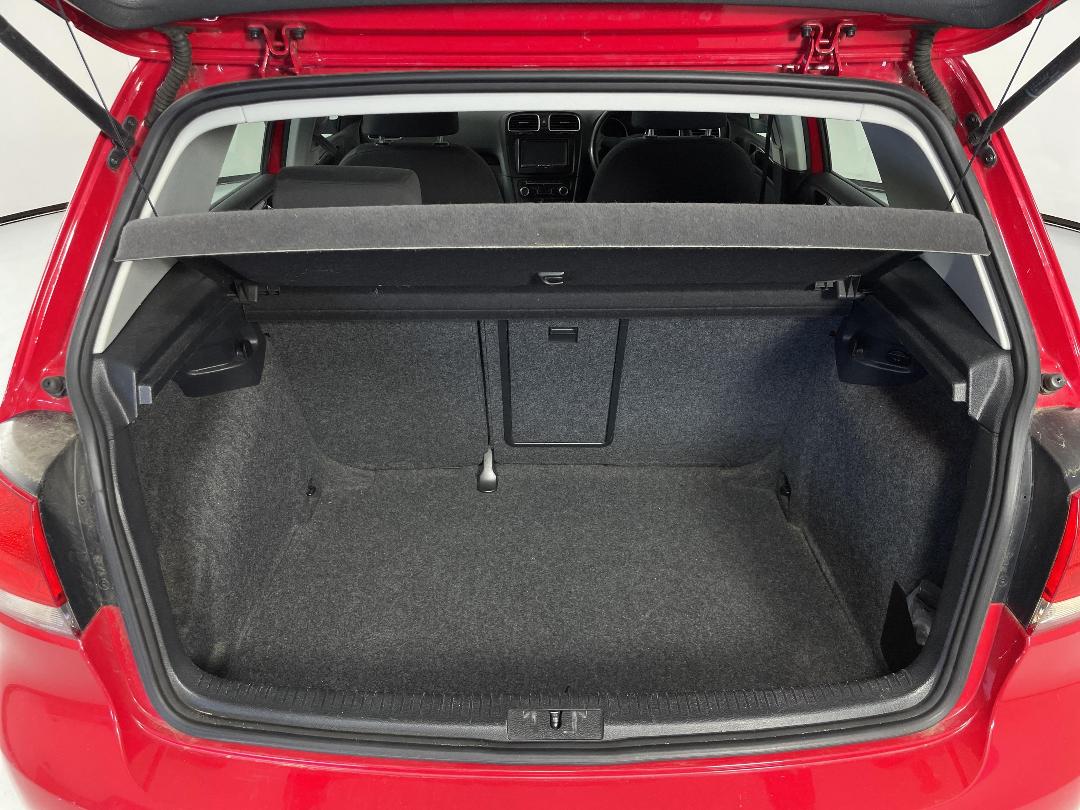 Photo '14' of Volkswagen Golf