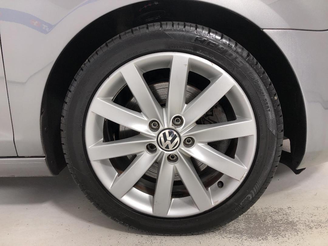 Photo '9' of Volkswagen Golf Photo '9' of Volkswagen Golf