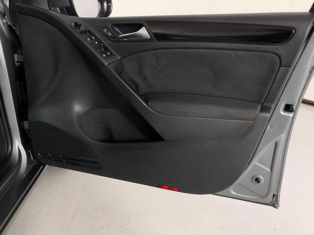 Photo '15' of Volkswagen Golf Photo '15' of Volkswagen Golf