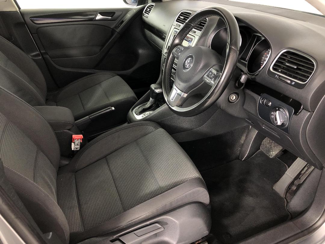 Photo '16' of Volkswagen Golf Photo '16' of Volkswagen Golf