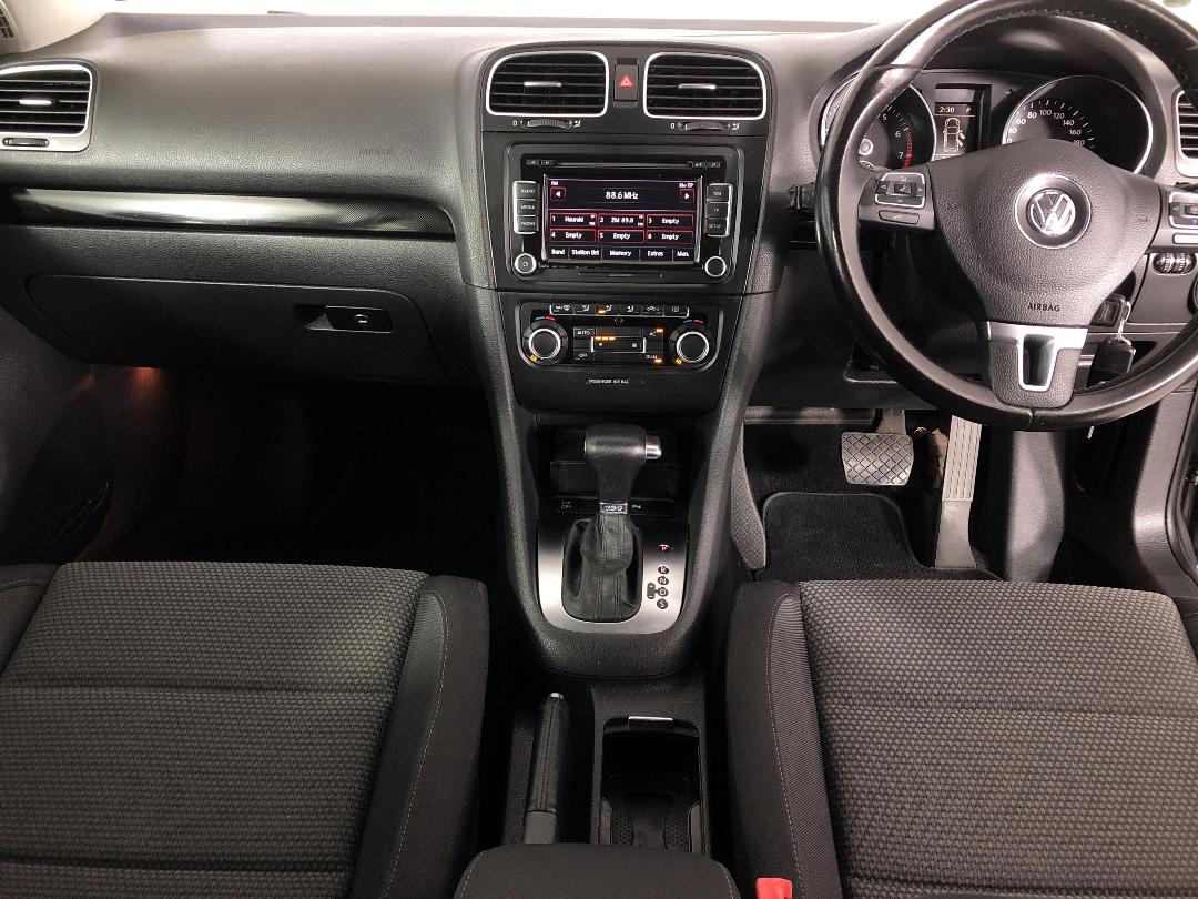 Photo '17' of Volkswagen Golf Photo '17' of Volkswagen Golf