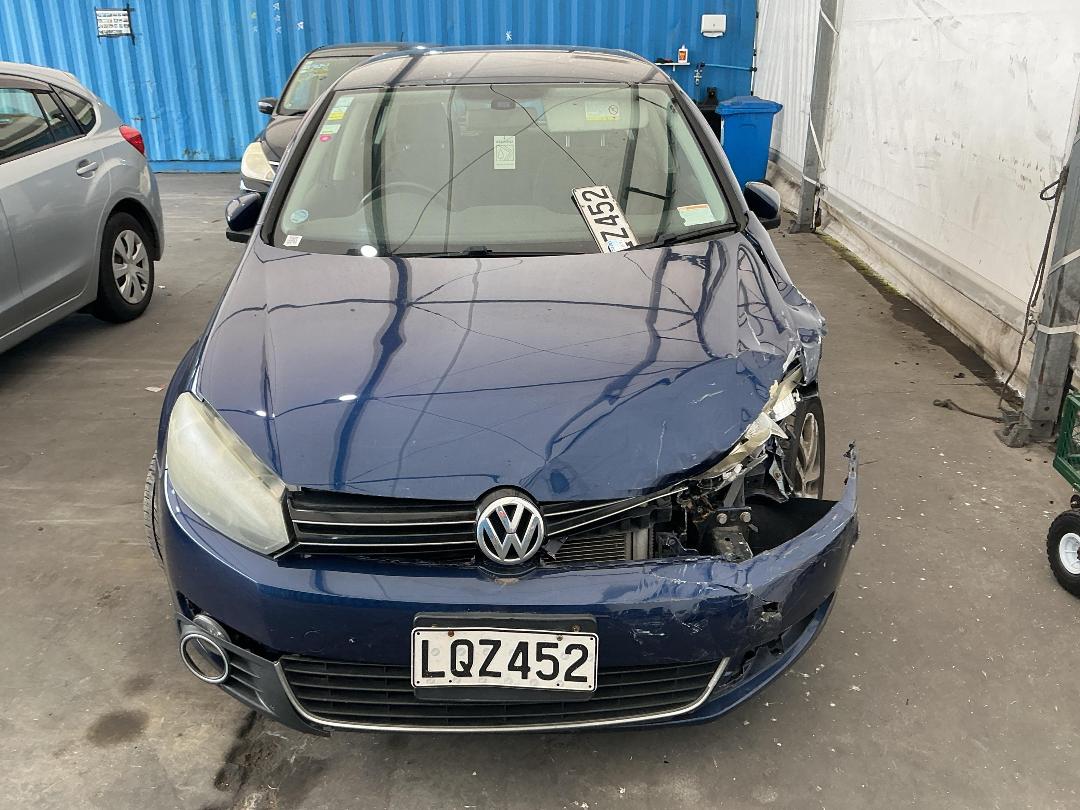 Photo '2' of Volkswagen Golf