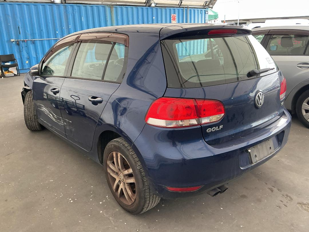 Photo '4' of Volkswagen Golf