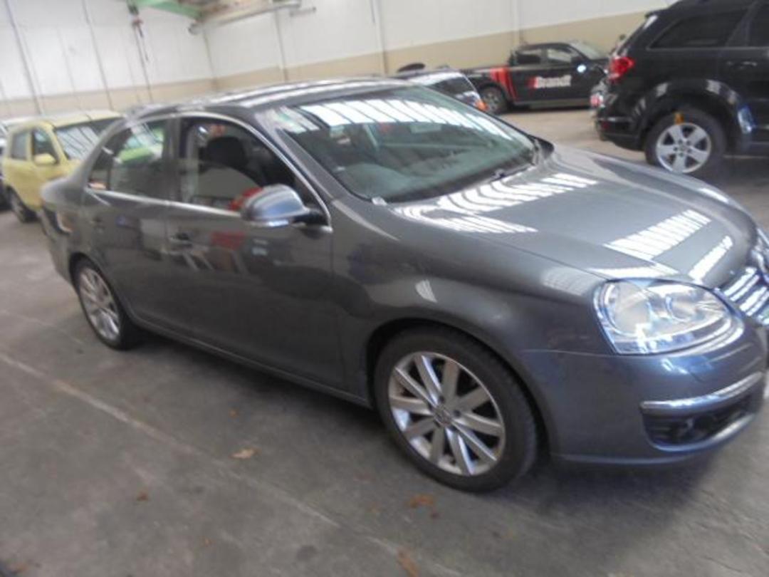 Photo '2' of Volkswagen Jetta