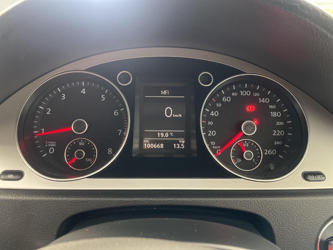 Photo '21' of Volkswagen Passat