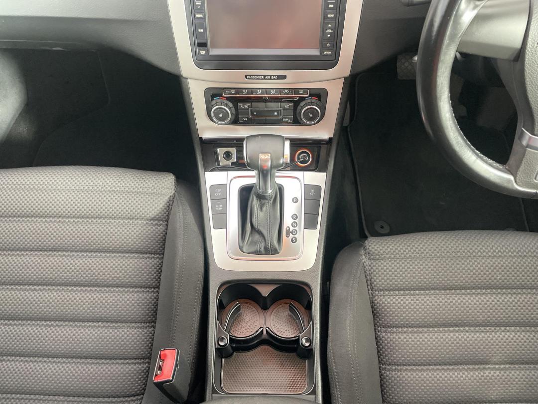 Photo '18' of Volkswagen Passat