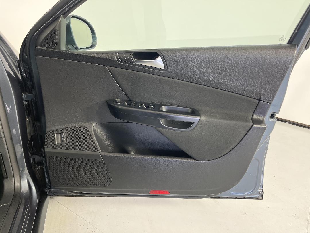 Photo '15' of Volkswagen Passat