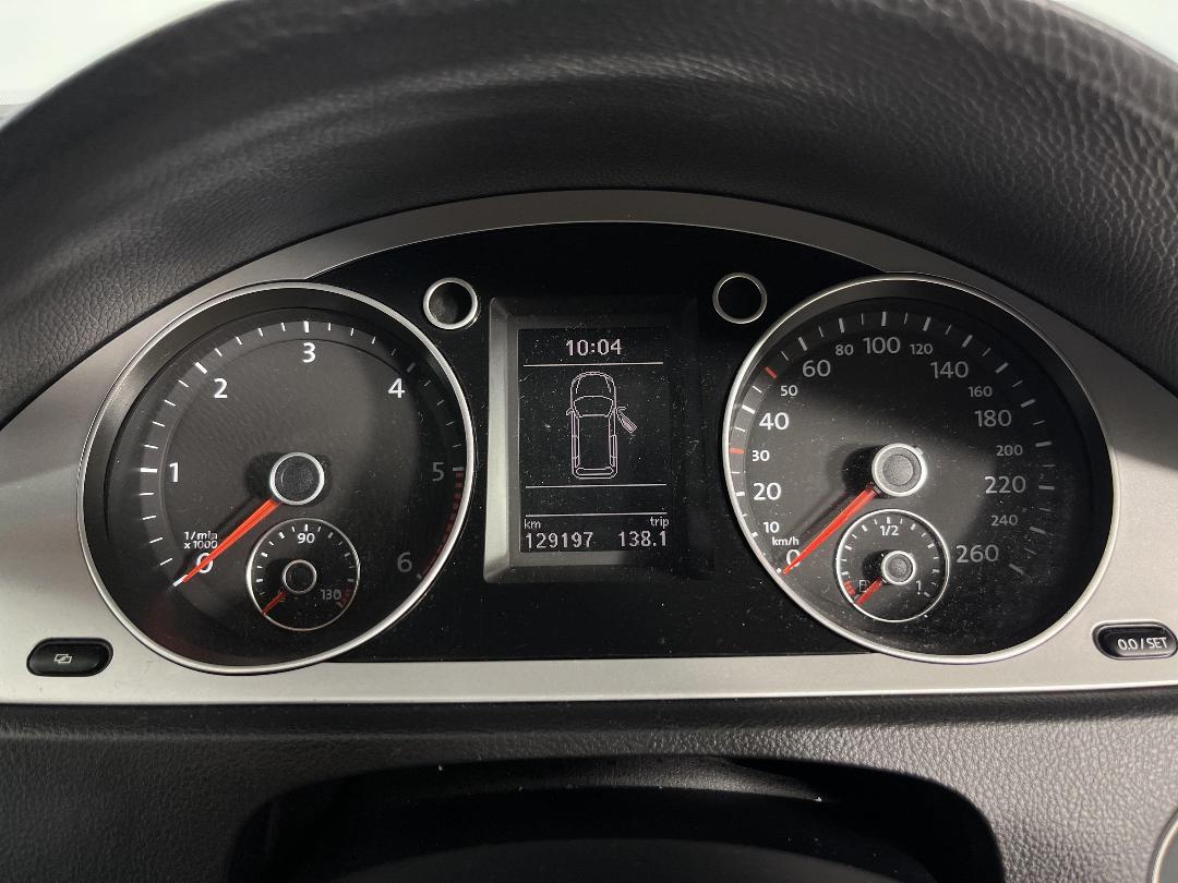 Photo '21' of Volkswagen Passat