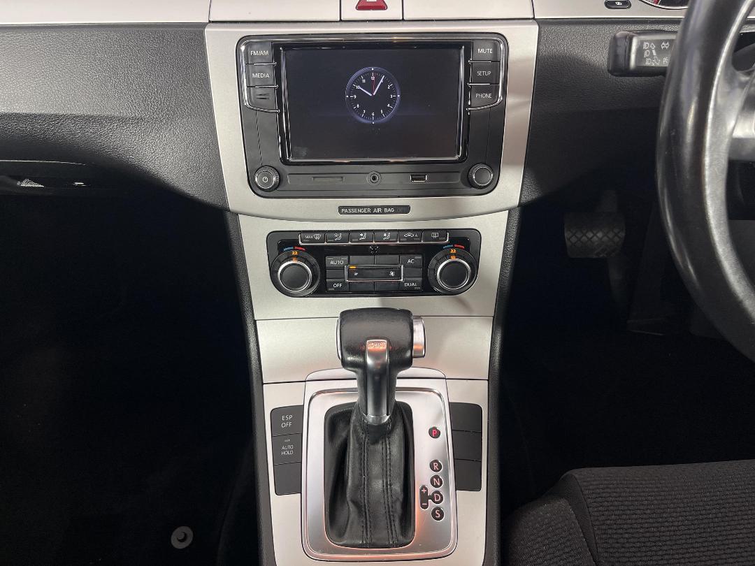 Photo '18' of Volkswagen Passat